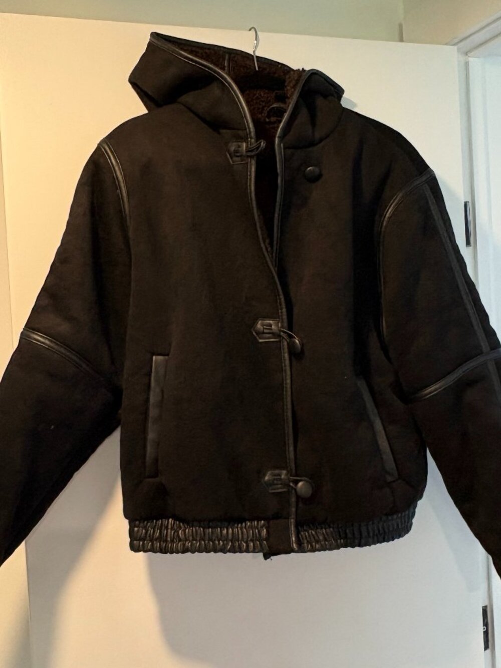 H&M Divided Black Hooded Jacket Sherpa Lined Faux Leather Trim Toggle M